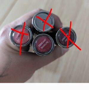 Lise Watier Lipstick ( Marilyn)